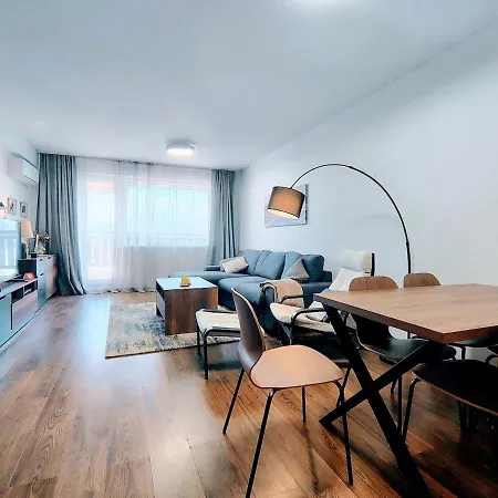 Family Royal Tower * バンスコ